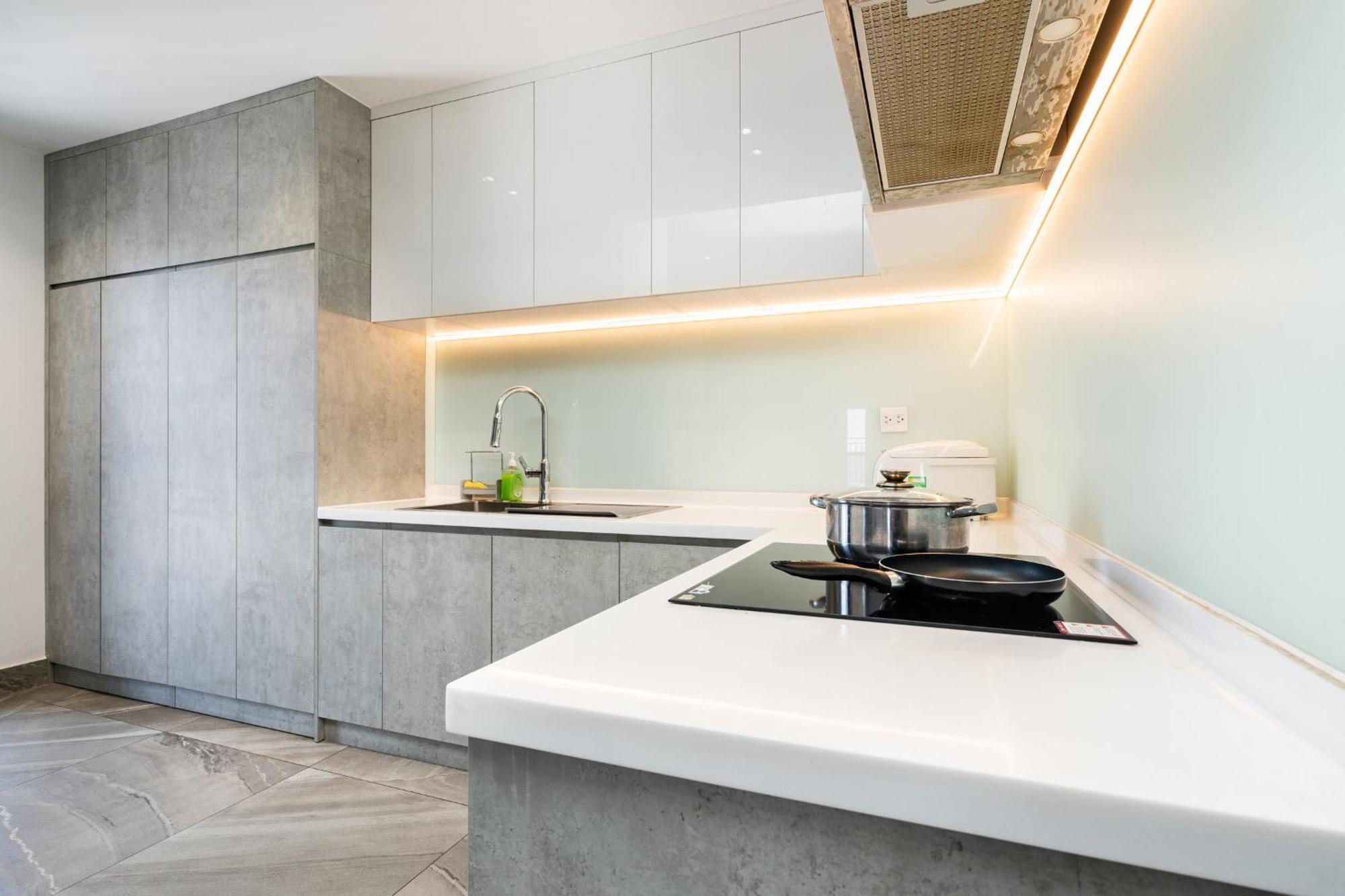 Apartamento Refined Saigon - Rivergate Aparment - Free Pool, Free Internet Sim For 3 Nights, Free Pick Up For 5 Nights