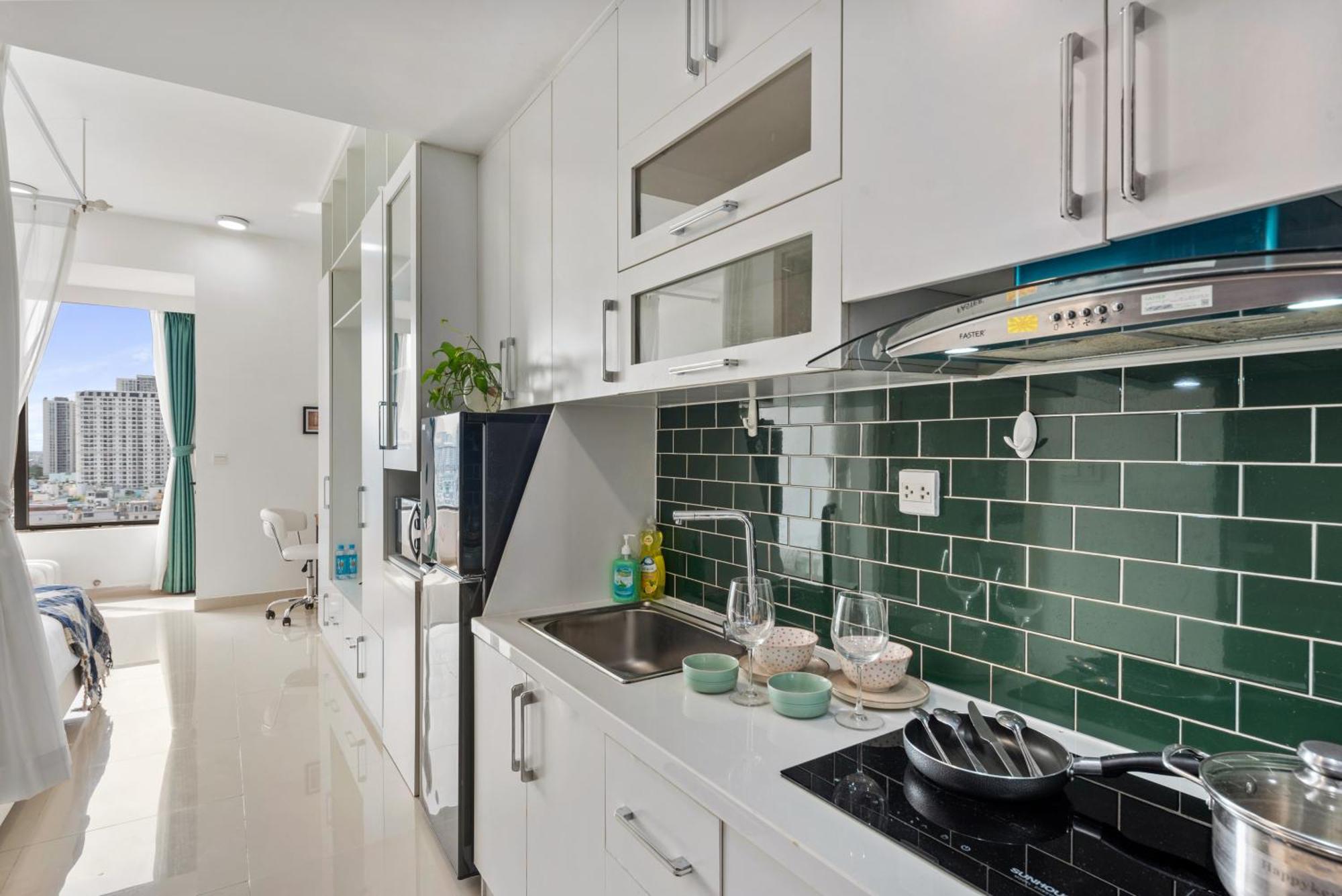 Apartamento Refined Saigon - Rivergate Aparment - Free Pool, Free Internet Sim For 3 Nights, Free Pick Up For 5 Nights *