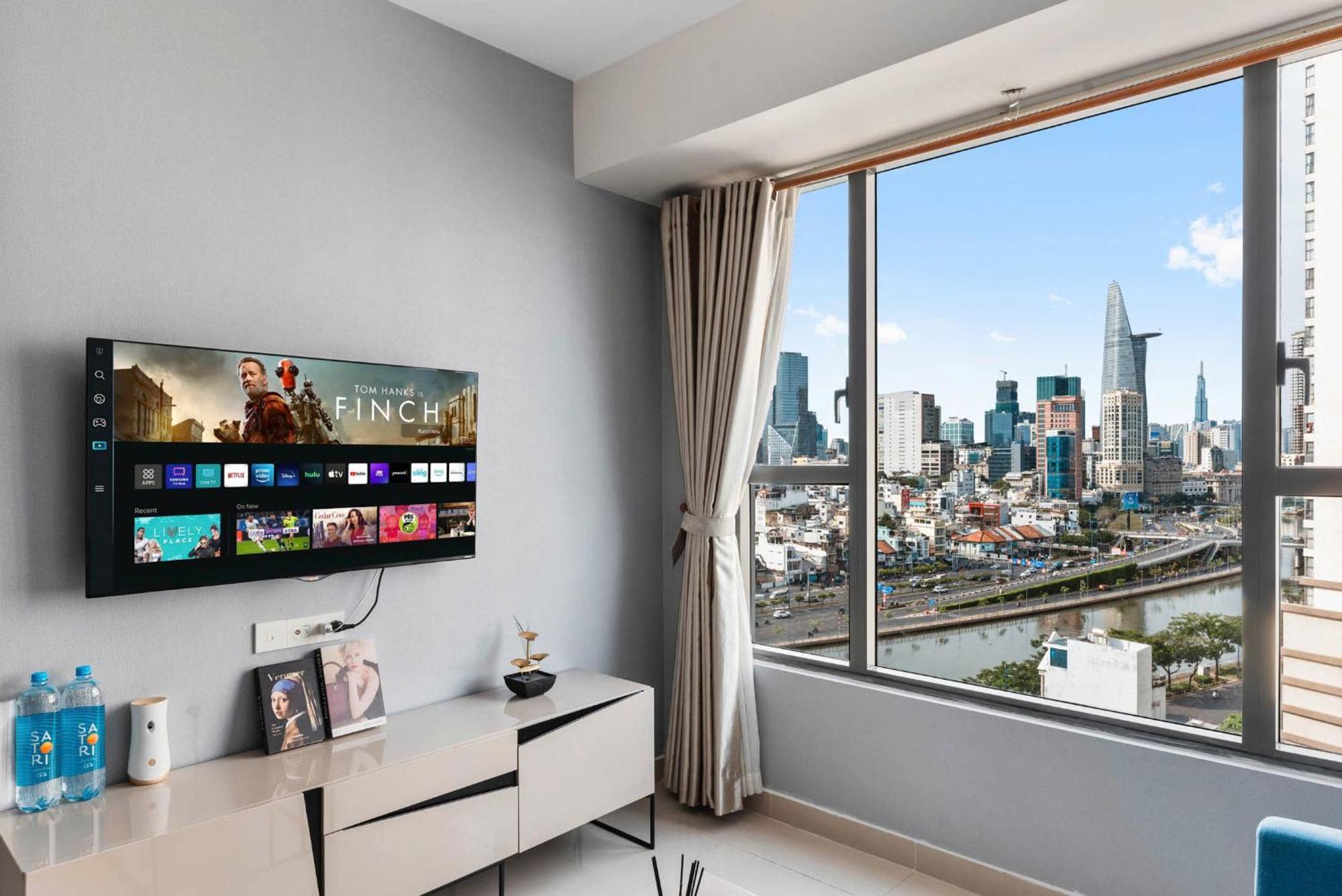 Refined Saigon - Rivergate Aparment - Free Pool, Free Internet Sim For 3 Nights, Free Pick Up For 5 Nights *