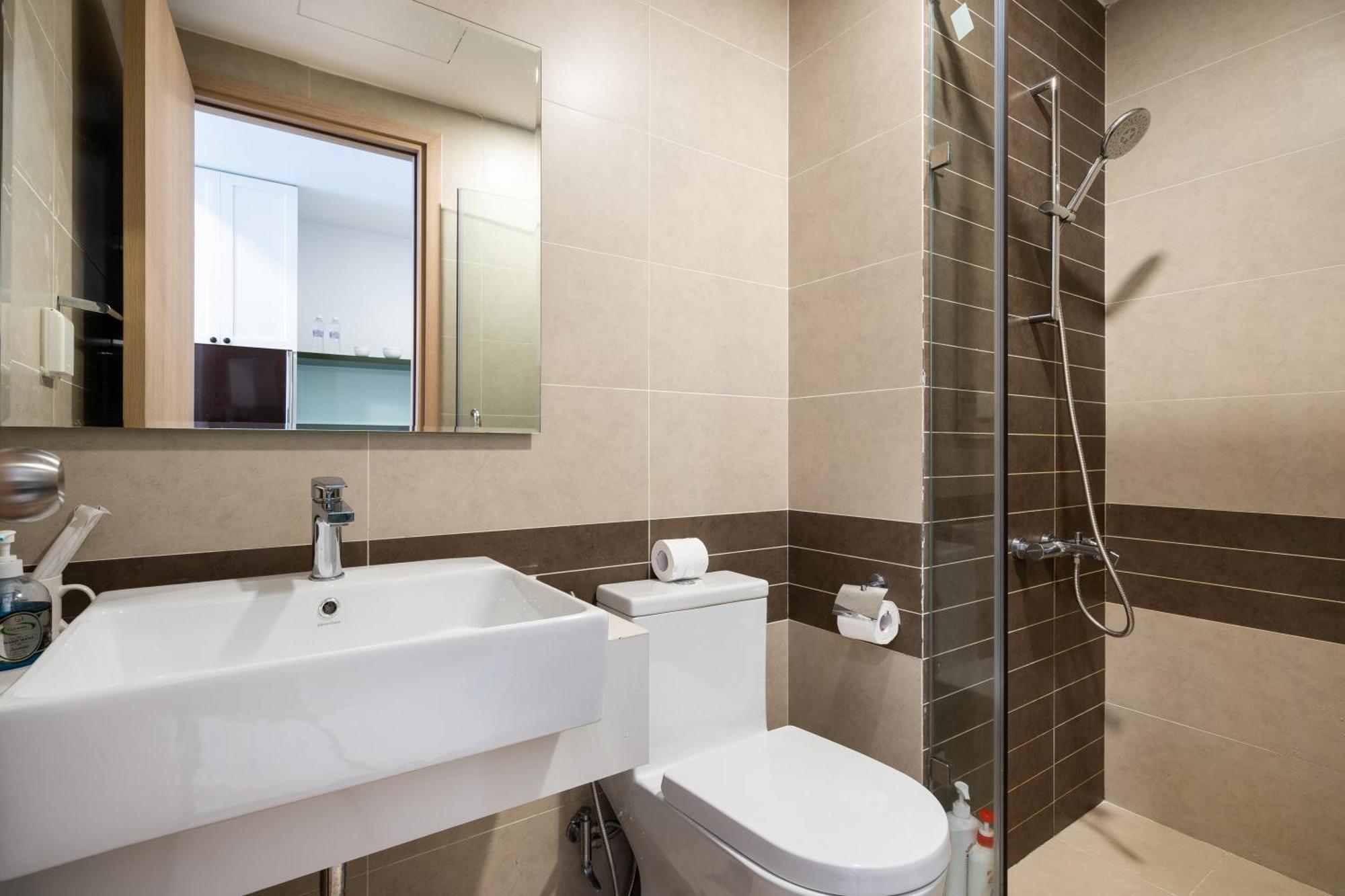 Apartamento Refined Saigon - Rivergate Aparment - Free Pool, Free Internet Sim For 3 Nights, Free Pick Up For 5 Nights *